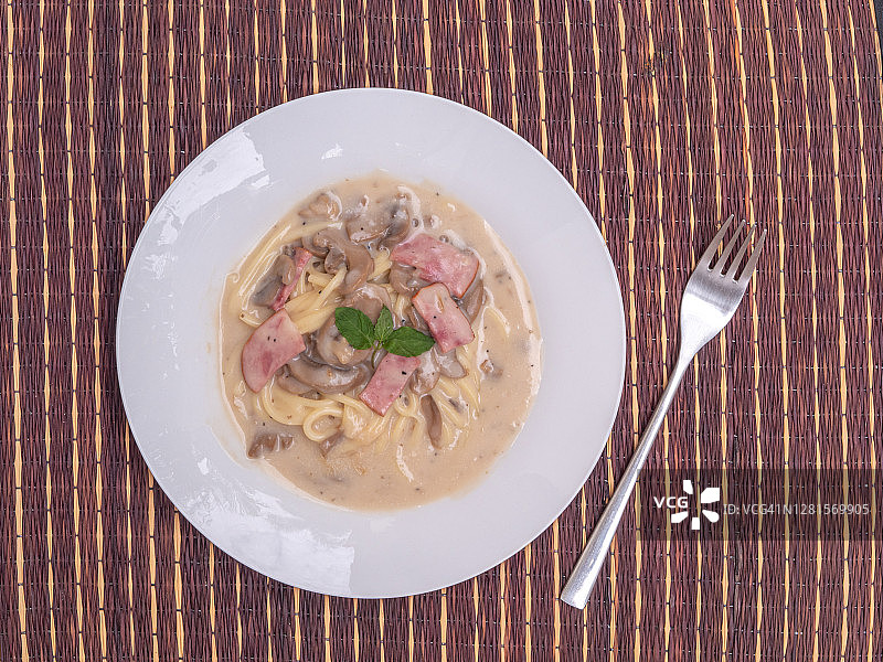 培根卡邦尼意面图片素材