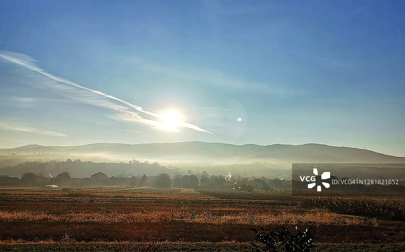 塞尔维亚某地的清晨图片素材