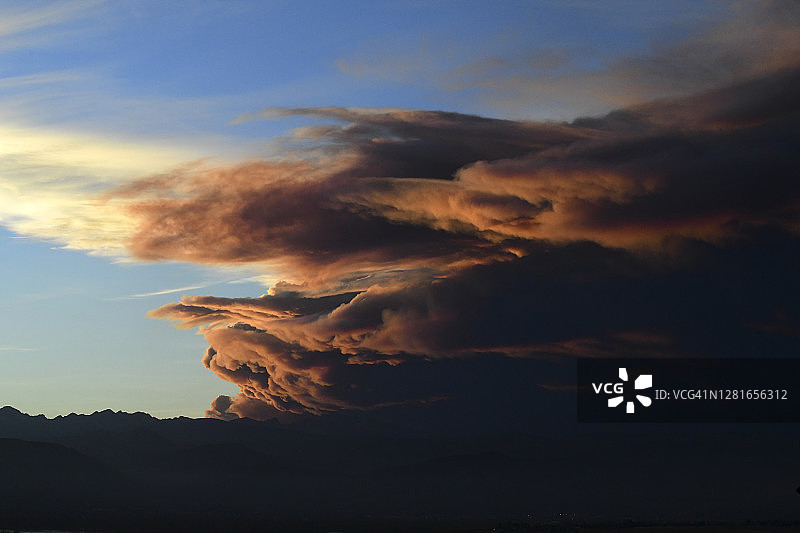 积云火焰云图片素材