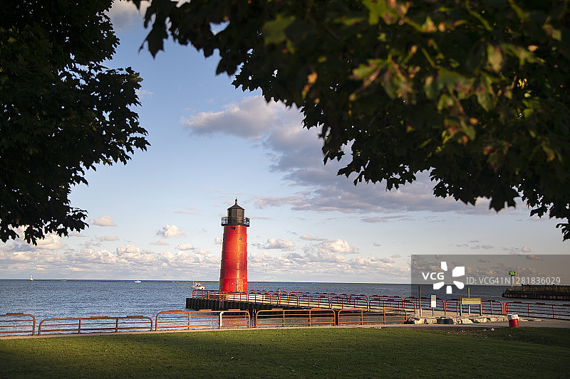 威斯康星州密尔沃基码头灯塔的户外日间景观图片素材
