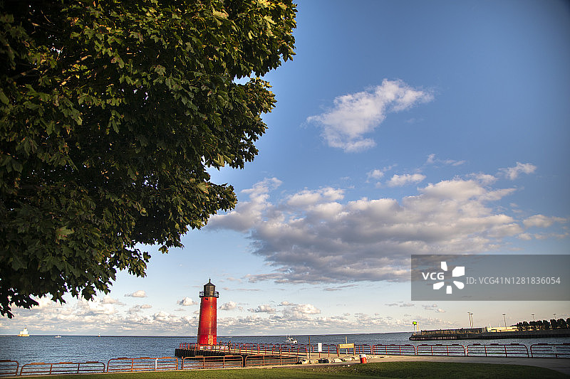 威斯康星州密尔沃基码头灯塔的户外日间景观图片素材