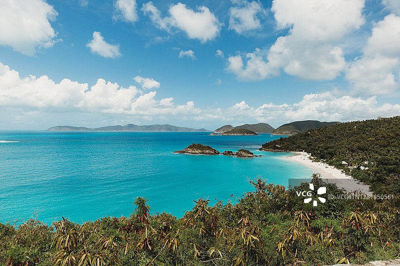 美属维尔京群岛圣约翰特朗克湾的加勒比海景观图片素材