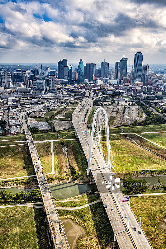 达拉斯的玛格丽特·亨特·希尔大桥图片素材