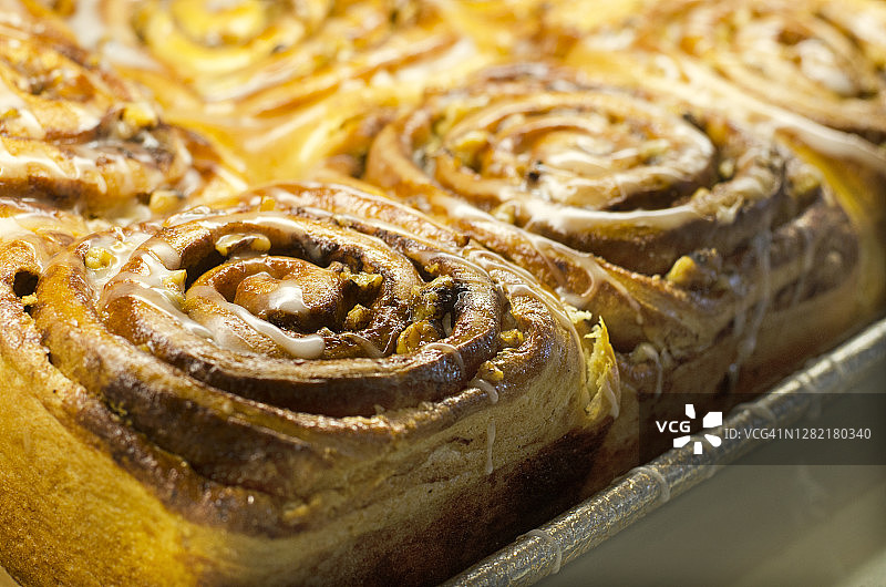 糕点店里的肉桂卷图片素材