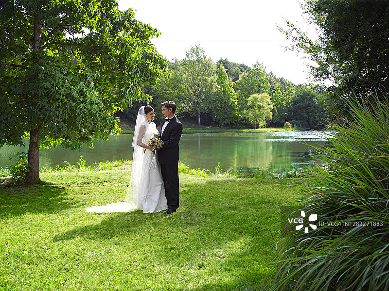 新娘和新郎图片素材