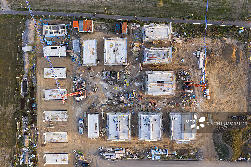 在建的家庭住宅图片素材