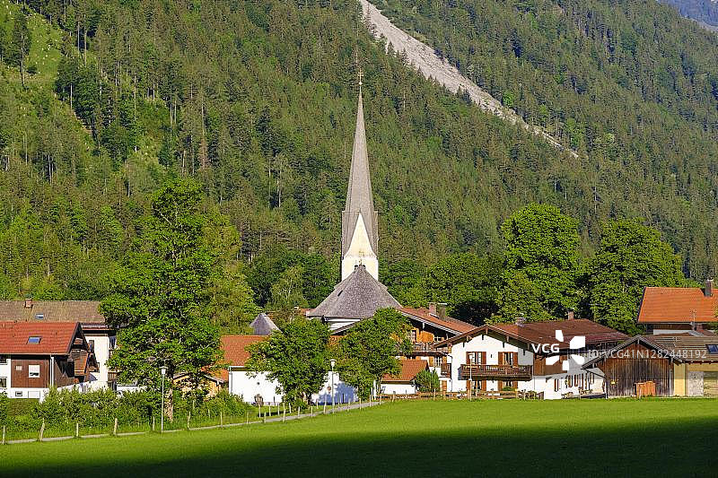 德国巴伐利亚拜里施采尔的圣玛格丽特教区教堂图片素材