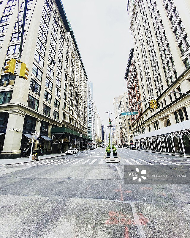 纽约市曼哈顿联合广场南公园大道，疫情期间的下午3点半，空荡荡的图片素材