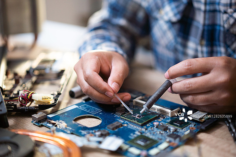 电脑维修服务硬件支持笔记本电脑图片素材