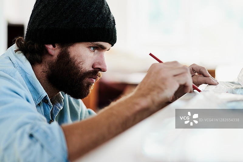 精准是专业技师的标志图片素材