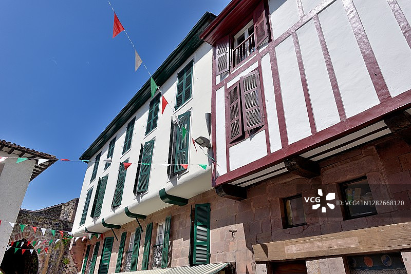 圣让-皮耶德波尔，法国街的房屋和贸易图片素材