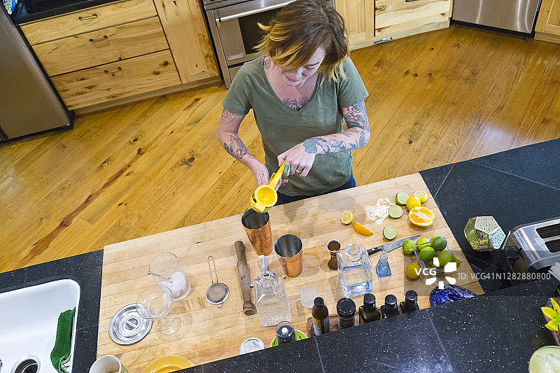 居家调酒师图片素材