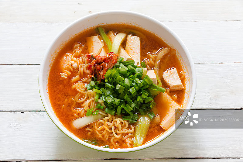 韩式拉面泡菜汤图片素材