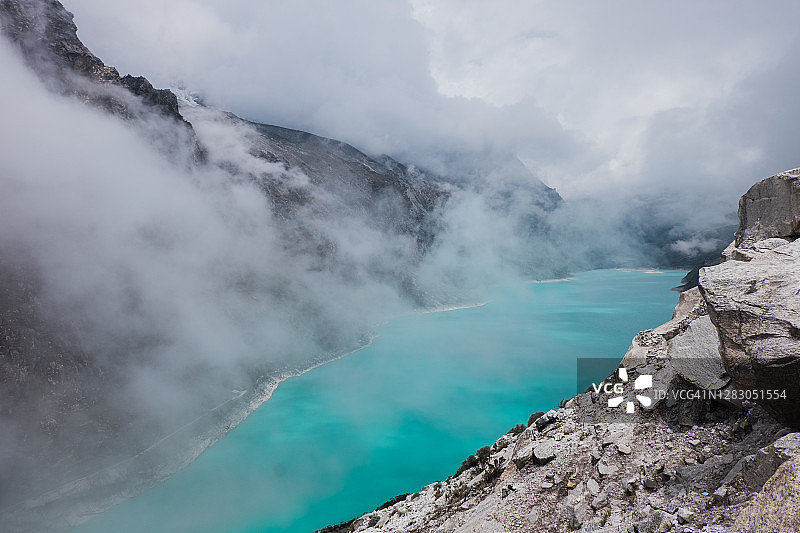 帕隆湖景色图片素材