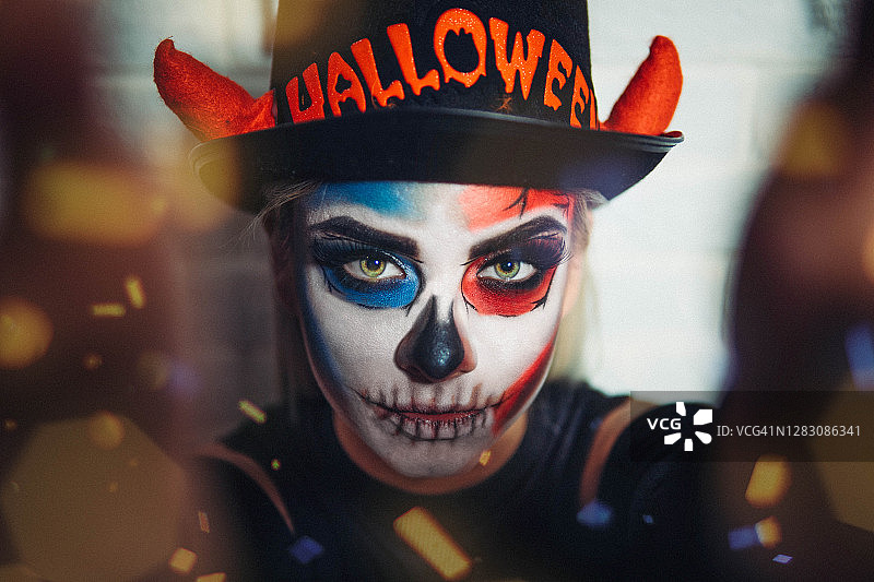 准备好参加万圣节派对图片素材