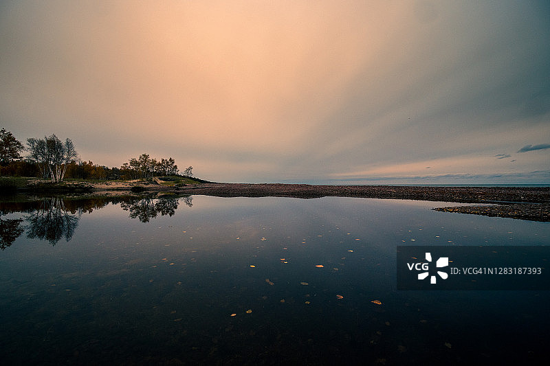 苏必利尔湖老鹰河的海滩图片素材