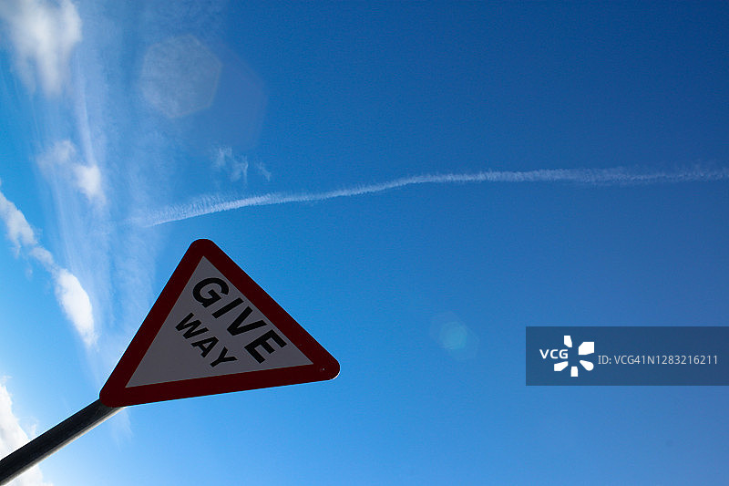 让路标志图片素材