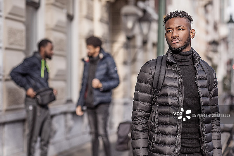 多民族大学生在荷兰上课图片素材