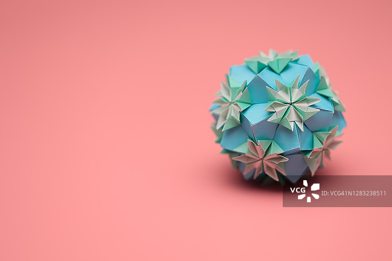 折纸几何纸折叠形状图片素材