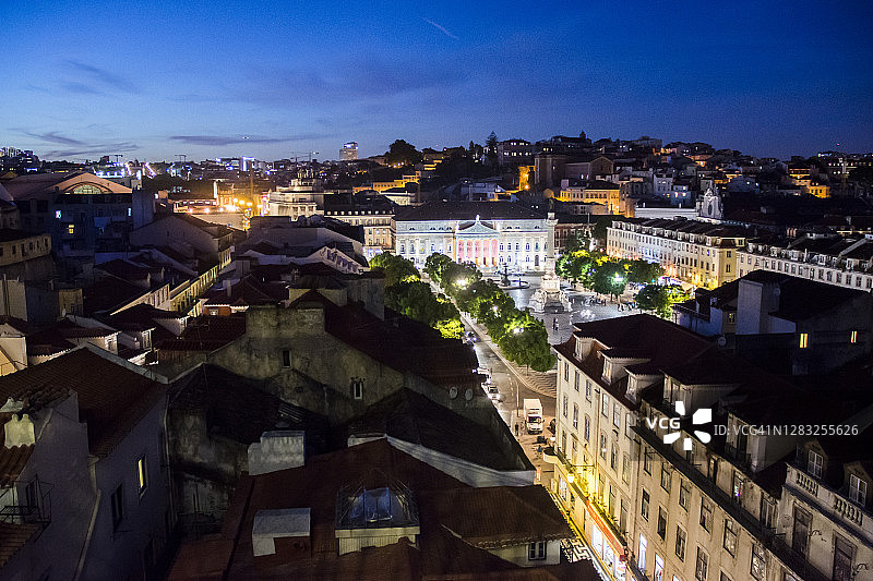 里斯本罗西奥广场黄昏时分高角度景观图片素材