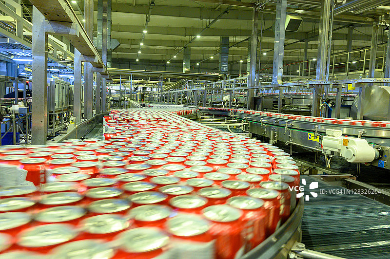 自动饮料生产车间图片素材