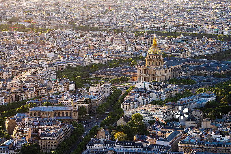 法国巴黎荣军院穹顶鸟瞰图片素材