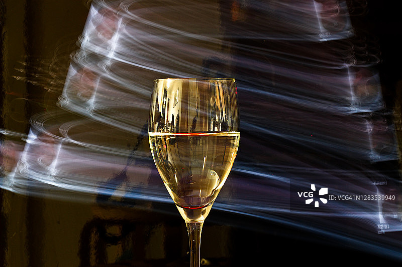 葡萄酒杯创意设计图片素材