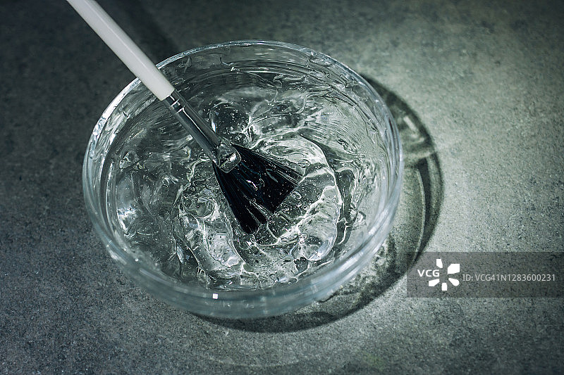 含透明质酸的精华液图片素材