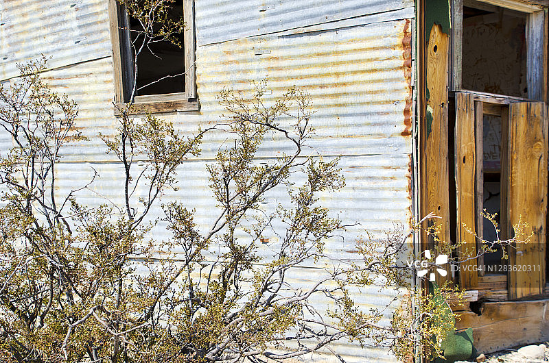 流纹岩鬼镇建筑图片素材