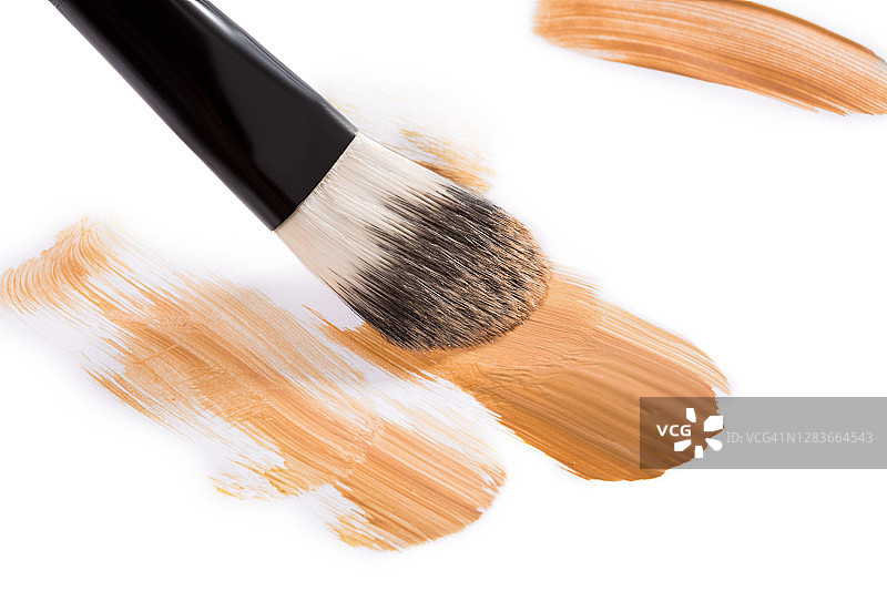 三款米色粉底液图片素材