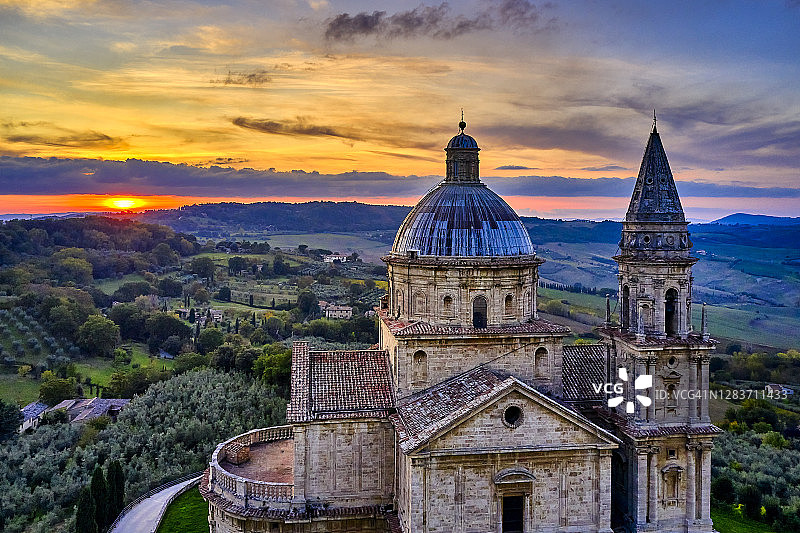 意大利托斯卡纳蒙特普尔恰诺圣比亚焦教堂图片素材