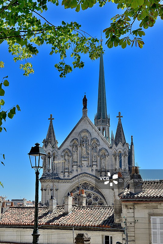 昂古莱姆奥贝齐讷圣母教堂图片素材