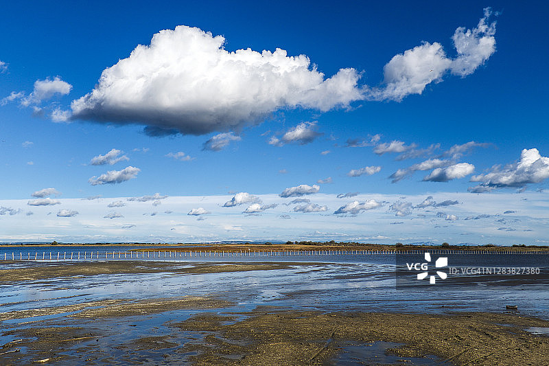 卡马格天空图片素材