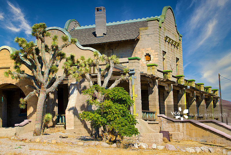 鬼镇废弃赌场图片素材