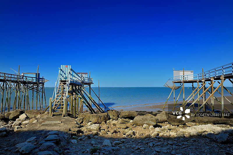 塔蒙特-滨海吉伦特，网捕渔业图片素材