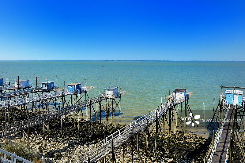 塔蒙特-滨海吉伦特，网捕渔业图片素材