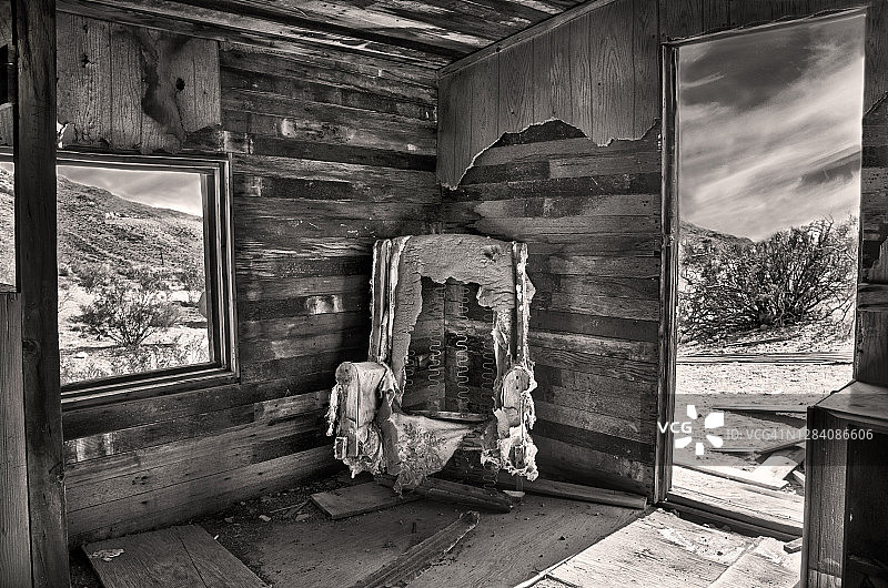 流纹岩鬼镇废弃建筑图片素材