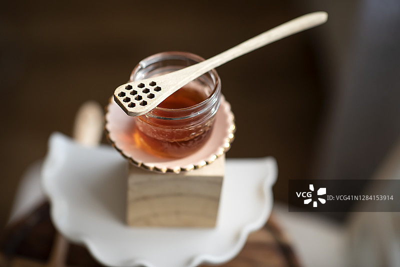 蜂蜜和木勺图片素材