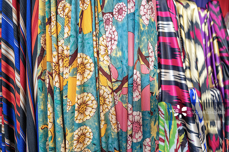 中国新疆于阗古城制作精美裙子的面料纹理图片素材