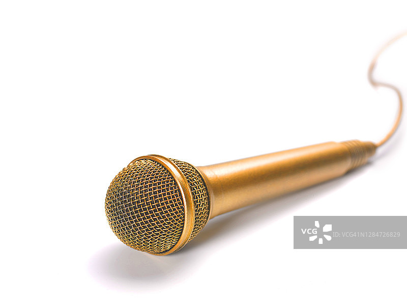 白色背景上的金色麦克风图片素材