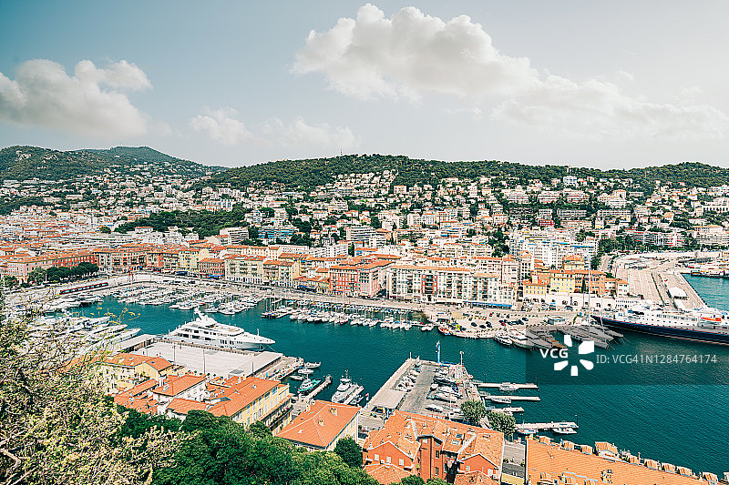 港口停泊的漂亮船只照片图片素材