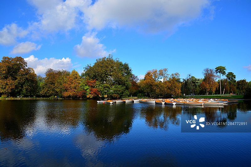 法国巴黎布洛涅森林湖图片素材
