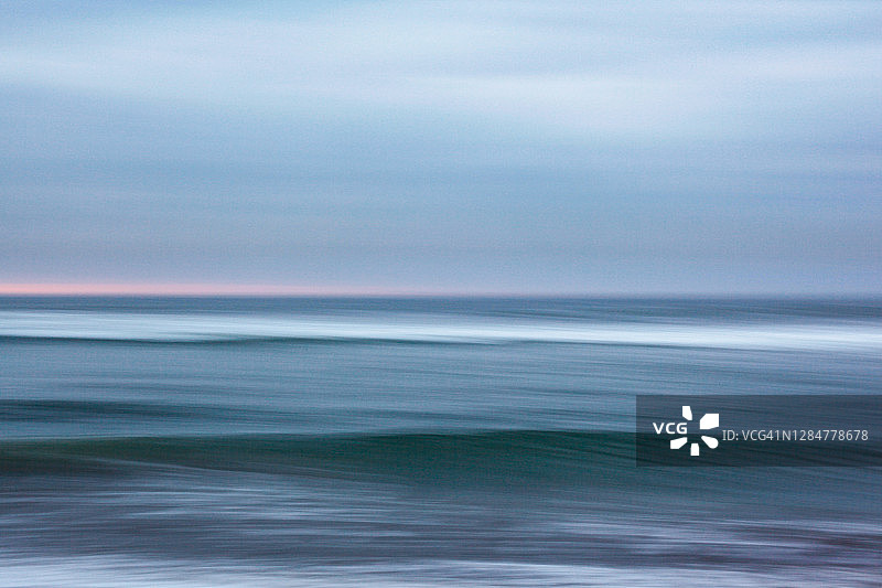 蓝色波浪图片素材