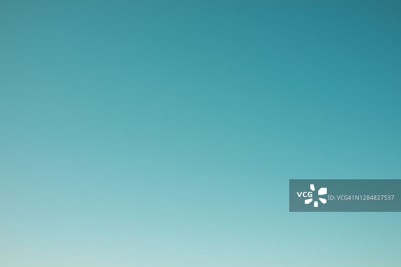 晴朗的早晨天空图片素材