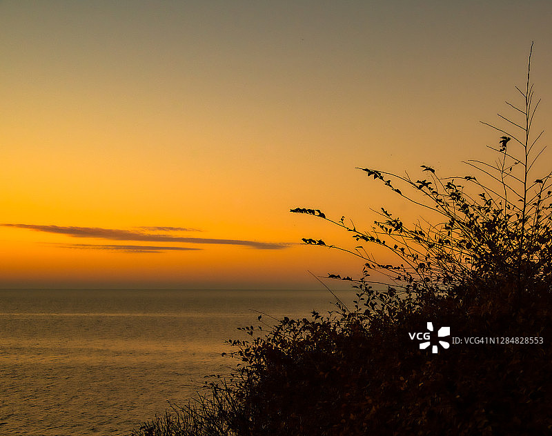 安大略湖畔的日暮时分图片素材