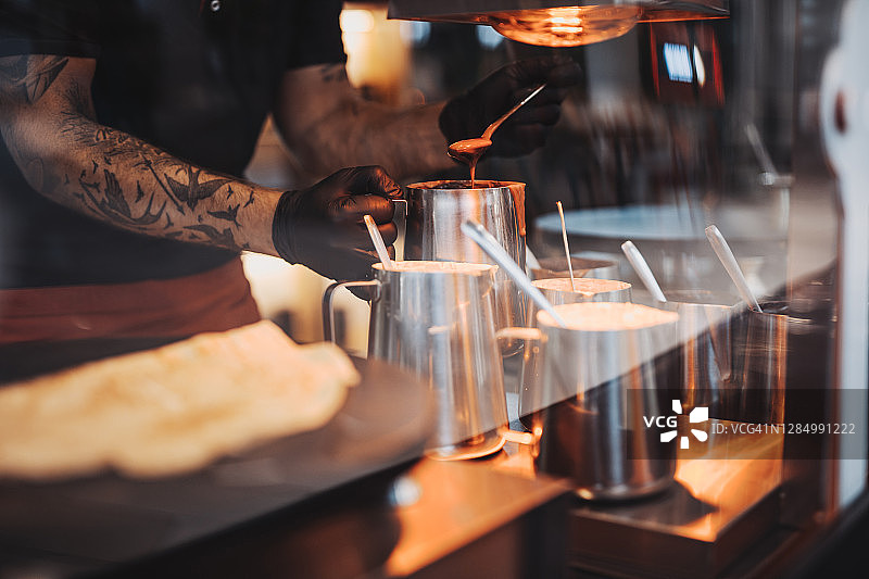 薄饼店员图片素材