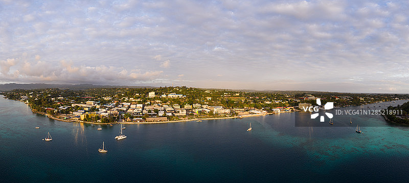 南太平洋瓦努阿图首都维拉港海滨全景航拍图片素材