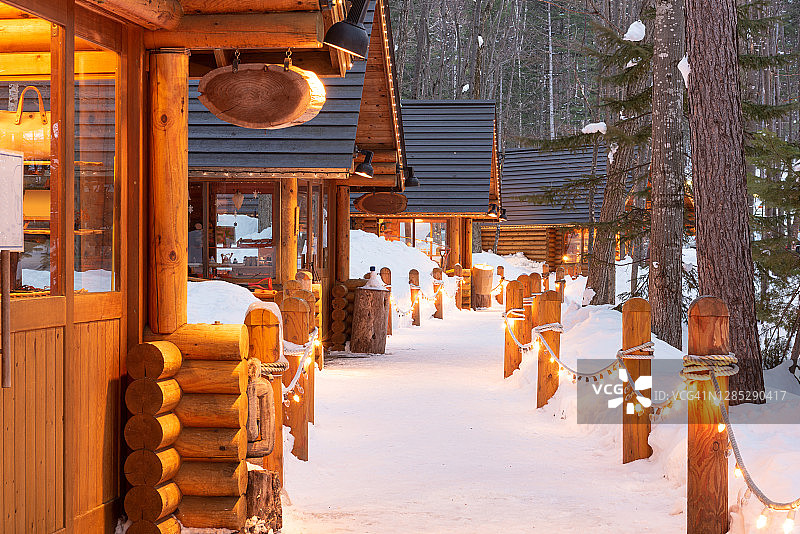 日本北海道富良野冬季小屋图片素材