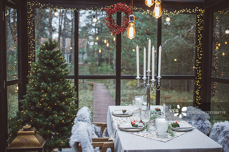 准备好圣诞晚餐图片素材