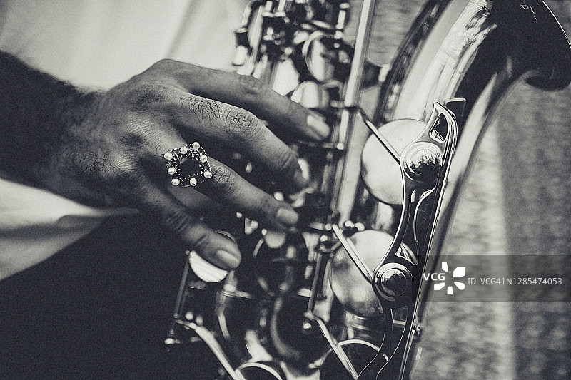 萨克斯演奏者图片素材